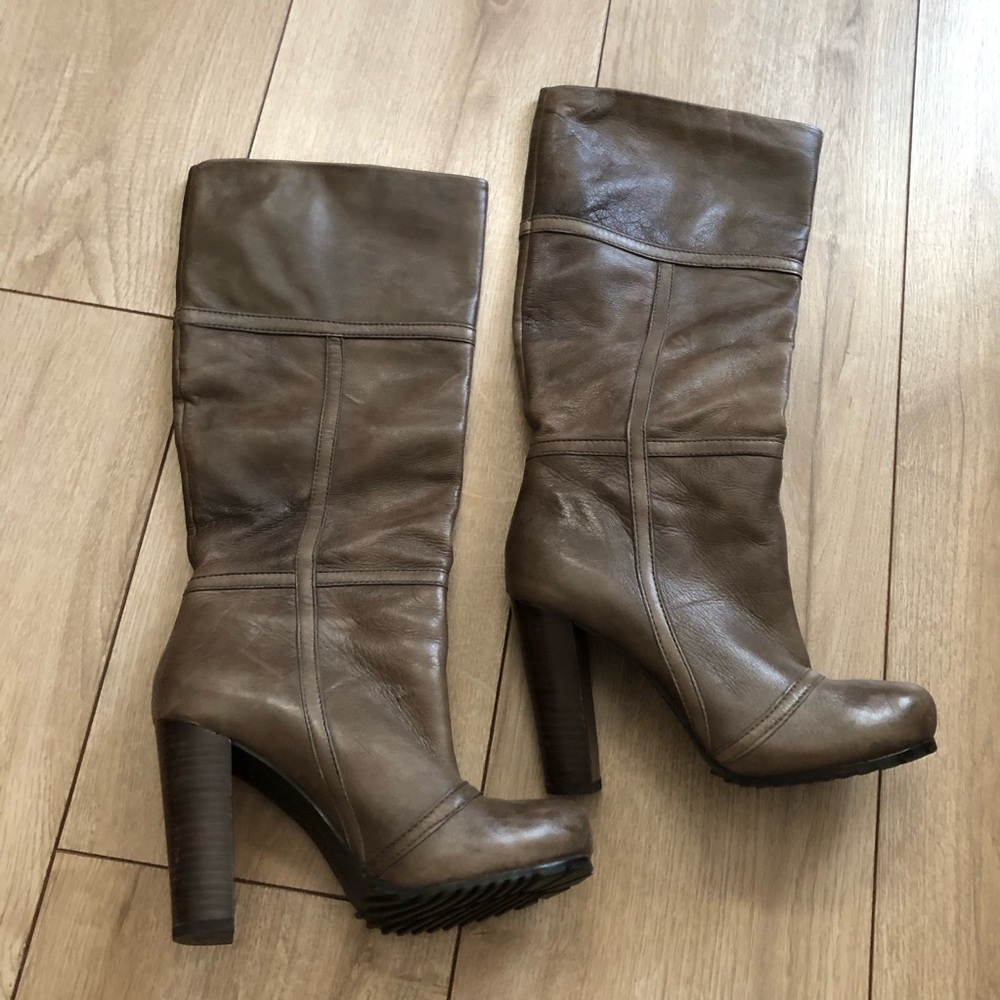 Size 6 Luca Stefani Taupe Leather Heeled Boots